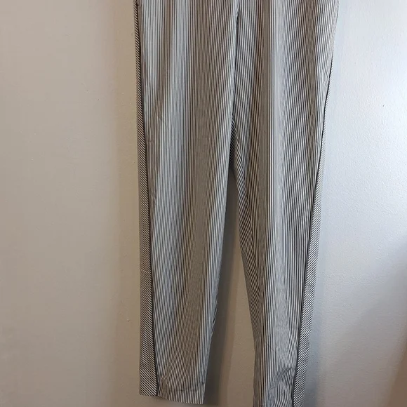 Athleta Brooklyn Textured Ankle Jogger Pant Grsy Stripe Women 4 Lounge Yoga Pant - Picture 2 of 8